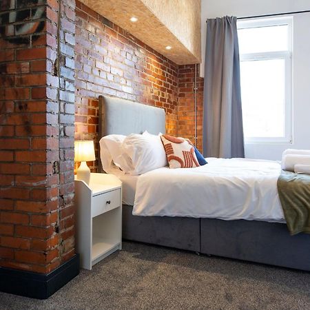 The Kingsway- 2 Bedroom Central Swansea Apartments By Stayright Экстерьер фото