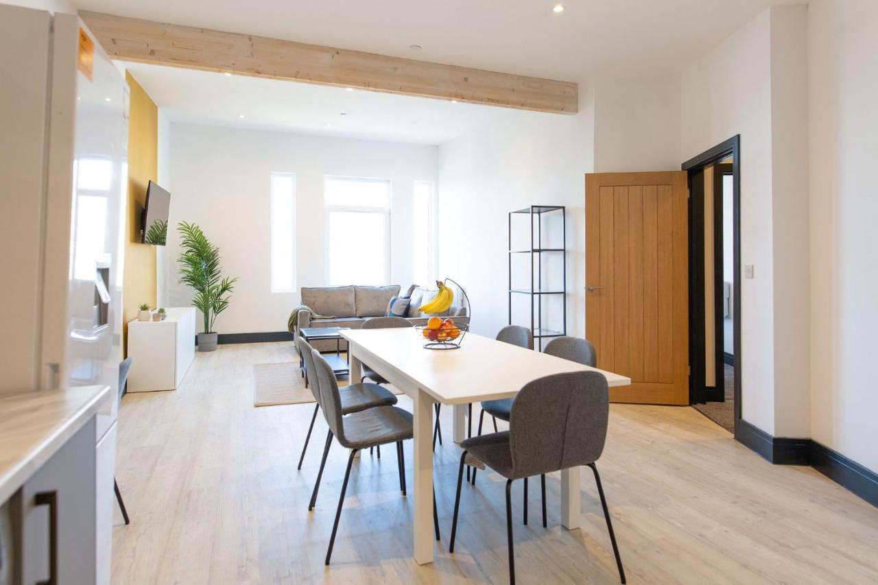 The Kingsway- 2 Bedroom Central Swansea Apartments By Stayright Экстерьер фото