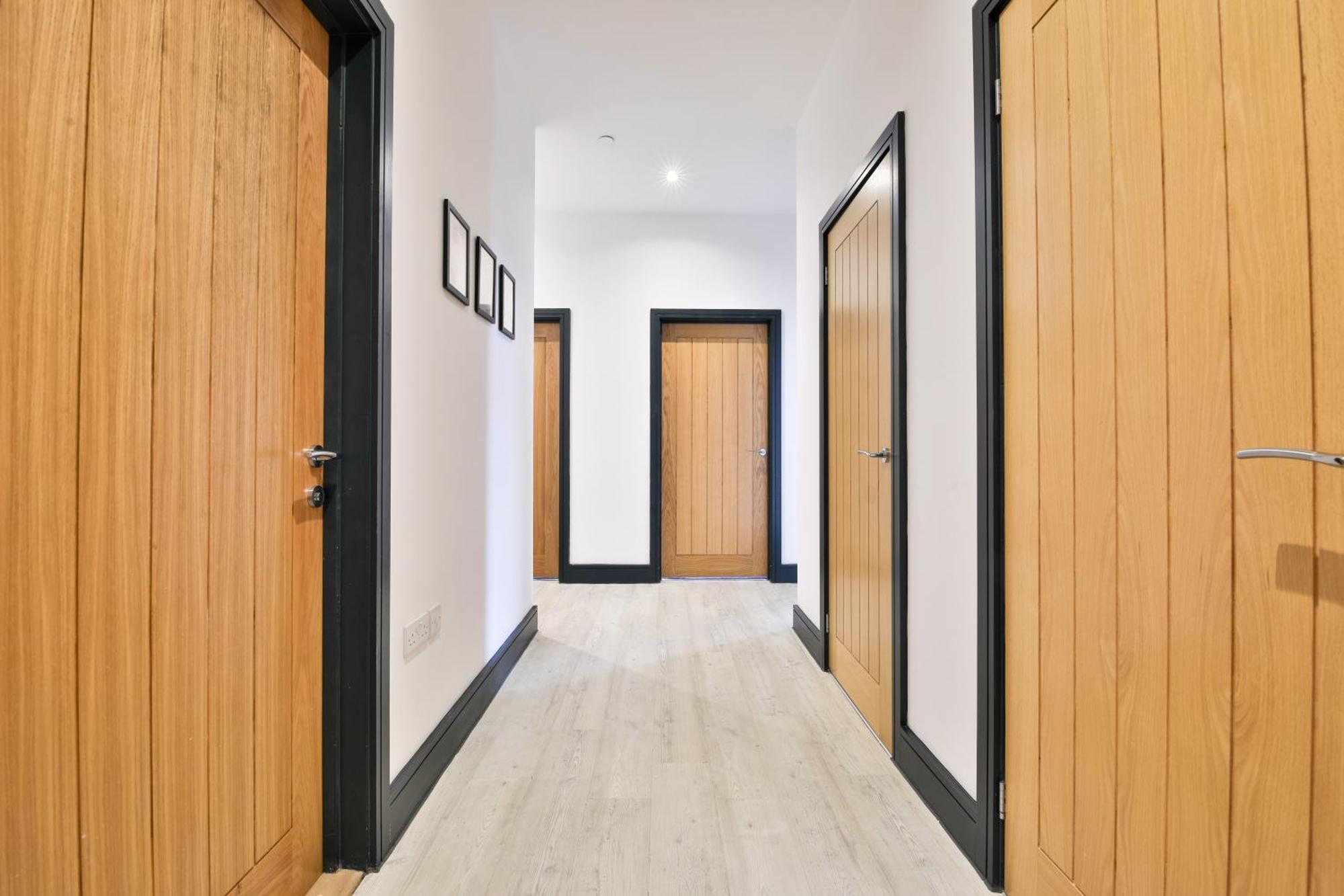The Kingsway- 2 Bedroom Central Swansea Apartments By Stayright Экстерьер фото
