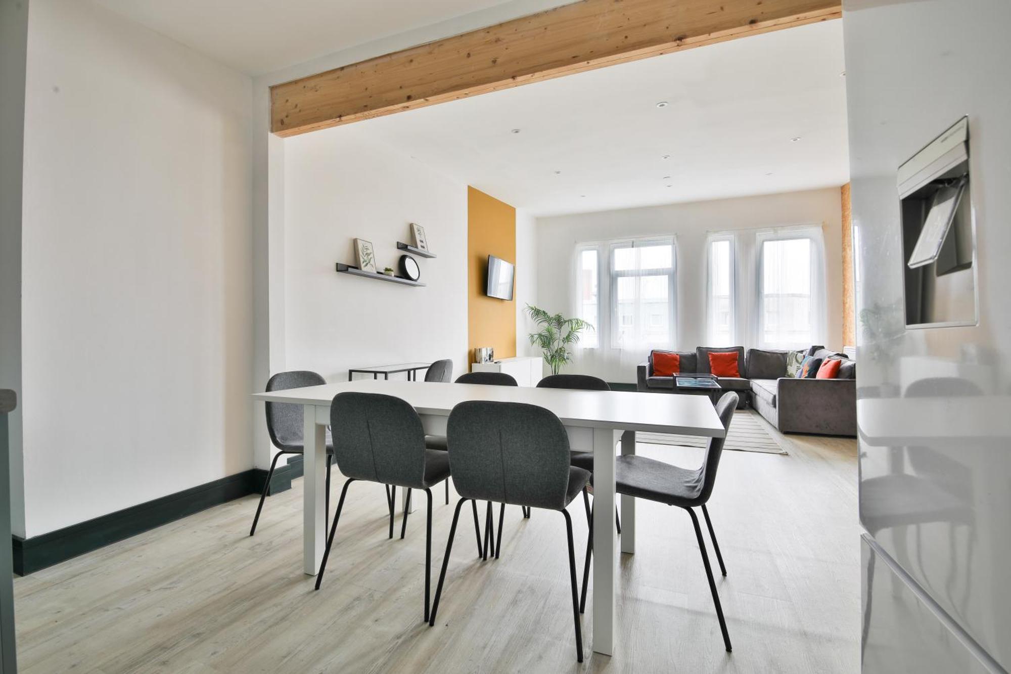 The Kingsway- 2 Bedroom Central Swansea Apartments By Stayright Экстерьер фото