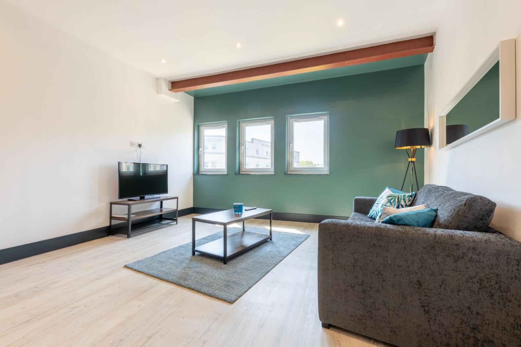 The Kingsway- 2 Bedroom Central Swansea Apartments By Stayright Экстерьер фото