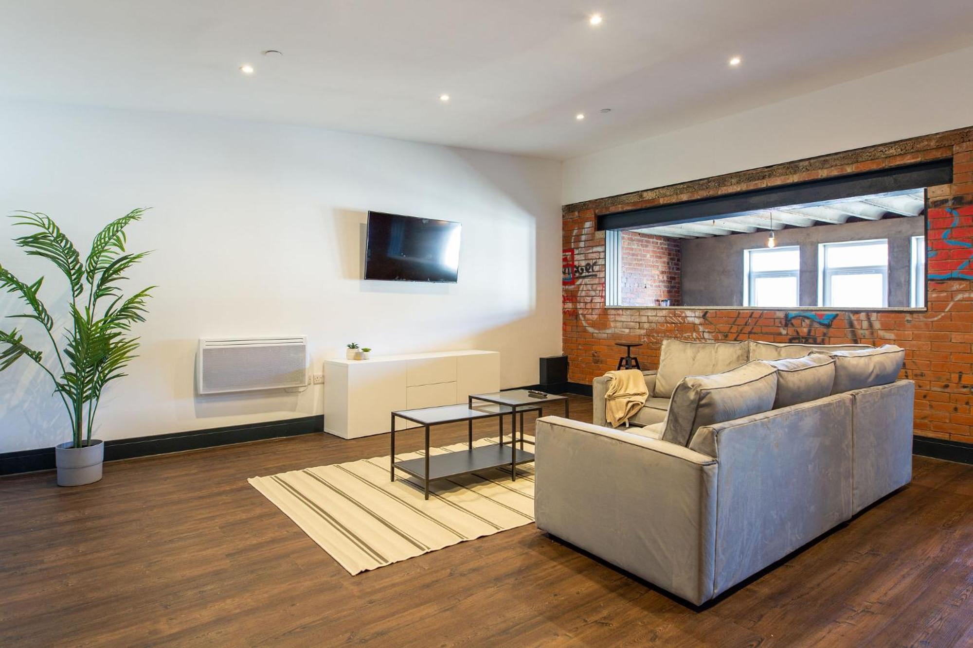 The Kingsway- 2 Bedroom Central Swansea Apartments By Stayright Экстерьер фото