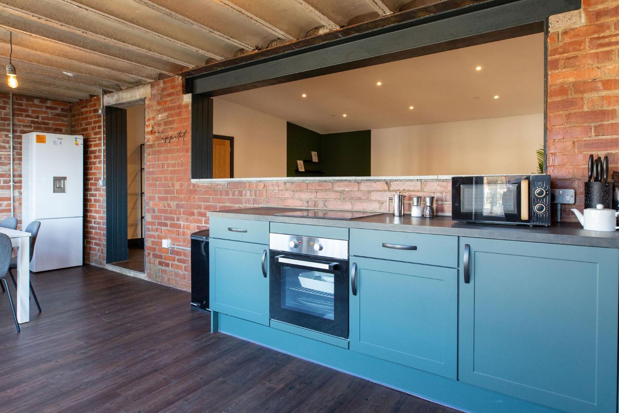 The Kingsway- 2 Bedroom Central Swansea Apartments By Stayright Экстерьер фото